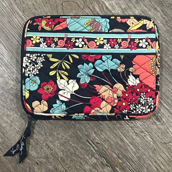 final price Vera Bradley Happy Snails Pouch - Picture 1 of 4